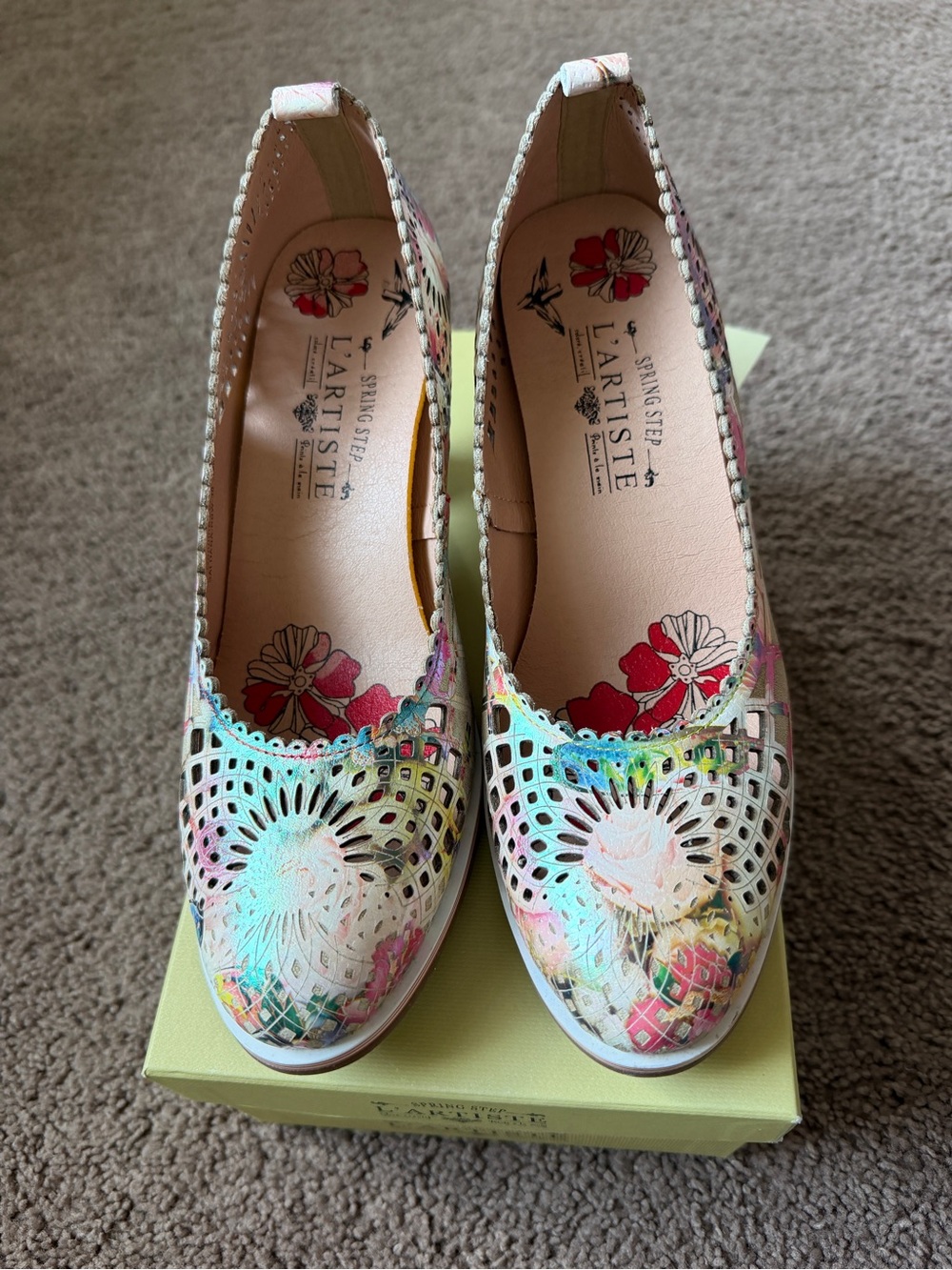 Spring Step L'Artiste Multicolor Laser-Cut heels size 7.5-8
